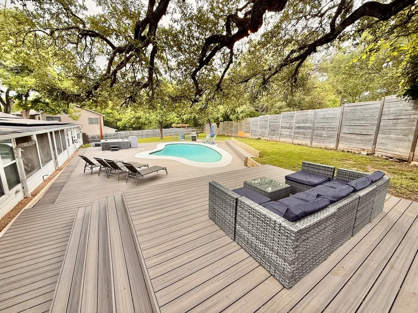Mid century modern Pool/spa house - Image 1