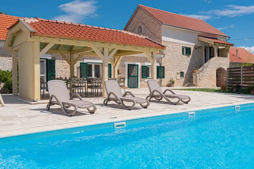 Rural Villa Olive Krka- 4 bedrooms, 3 bathrooms, private pool, park Krka 10 min - Image 1