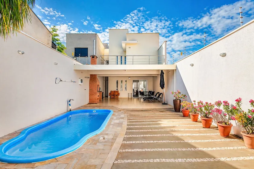 House with Pool + Gourmet Area | Up to 8 people - Image 1