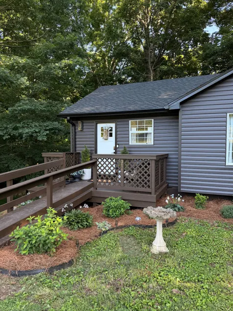 THE COVE - cozy lakeside cottage with a fire pit & Barren River lake access - Image 1