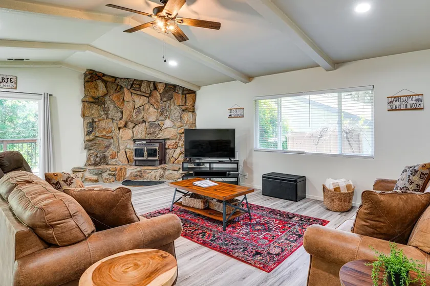 Furnished Deck & Fire Pit: Sherwood Forest Cabin - Image 1
