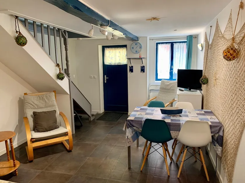 House in Cordiers • 4 people • Walking distance to the beach - Image 1
