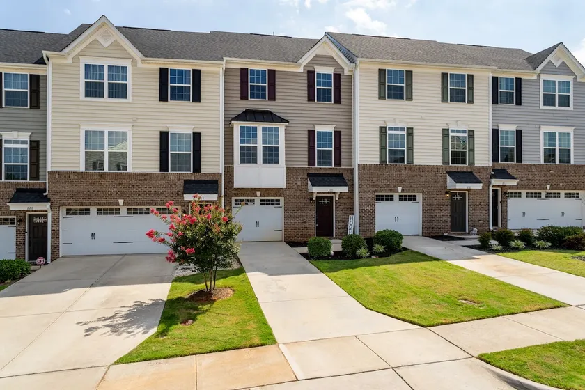 Misty's Place! Spacious, Pool, Movie Room, & more! - Image 1