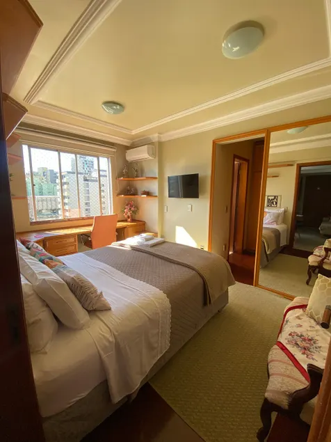 Apartment with 2 en-suites, air-conditioning Downtown Passo Fundo RS - Image 1