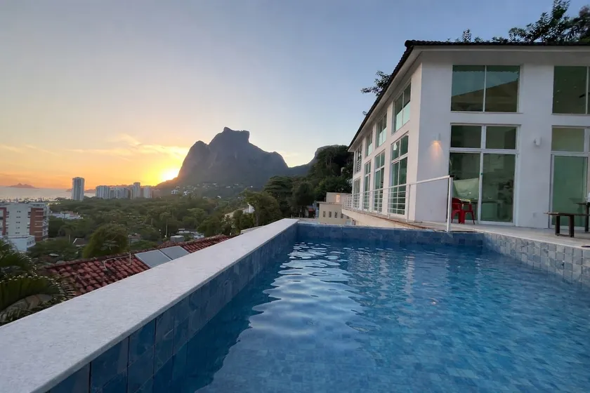 Comfortable house with a wonderful view and safe - 5 minutes from the beach. - Image 1