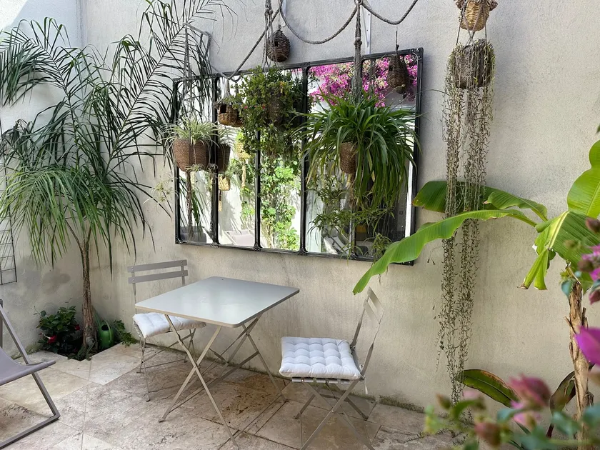 3-star intra-muros patio apartment - Image 1
