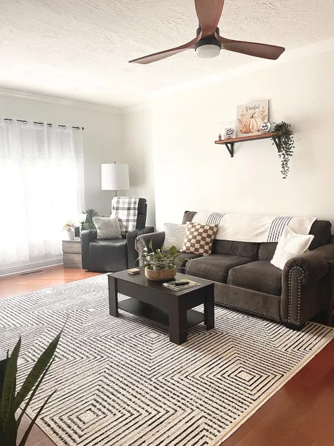 Relaxing Oaks•EV Charger•King Bed•TIEC 13 min - Image 1