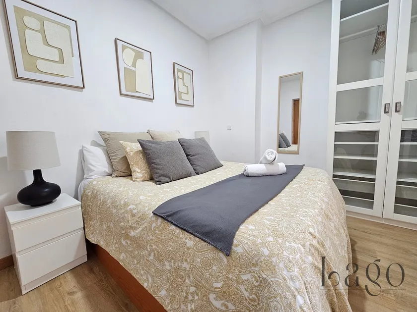 Spacious apartment for groups with WiFi & A/C - Image 1