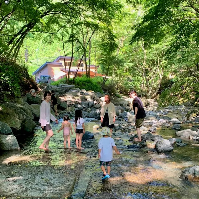 Overwhelming location/Michi River 10 seconds to tent sauna/BBQ fire even in the rain/Newly built cottage/Fireplace/Close to Mt. Fuji - Image 1