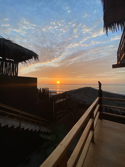 Kahuna house in Canoas de Punta Sal facing the ocean - Image 1
