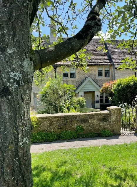 Idyllic cottage in quiet village-2 bed-near Bath. - Image 1