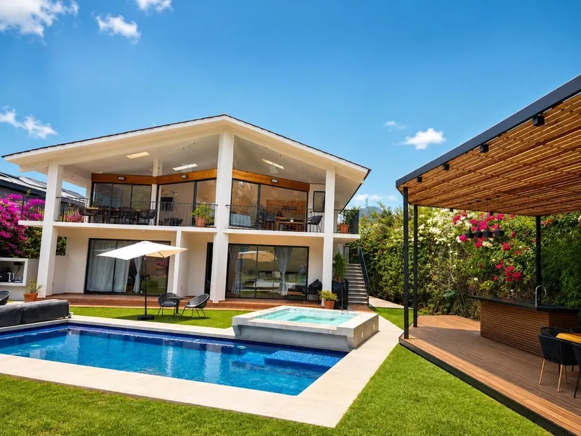 The best view of Tepoztlán with a jacuzzi and pool. - Image 1