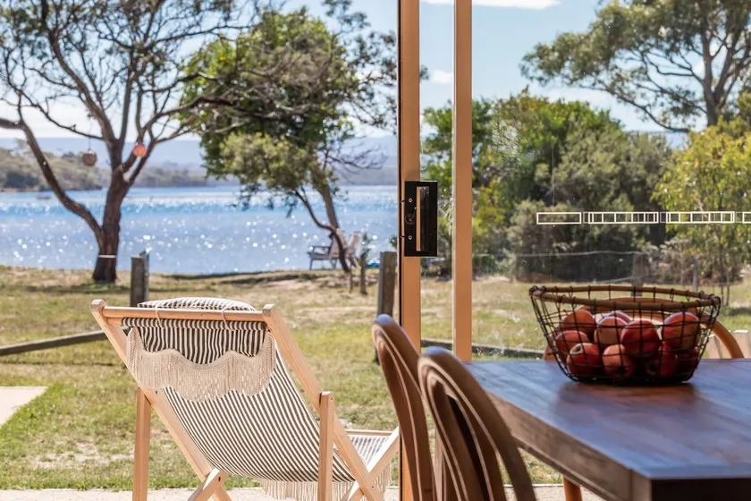 Lobster Pot Cabin - Waterfront Escape Freycinet - Image 1