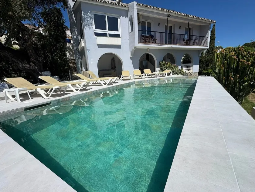 Belle et spacieuse villa près de Fuengi avec vue mer & montagne, piscine, pas de groupes -40 ans - Image 1