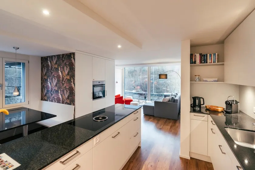 Great, new apartment on the outskirts with parking - Image 1