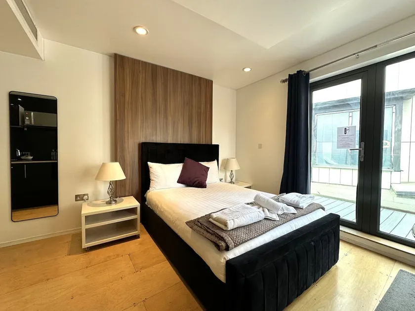 Room Home Stay - Image 1