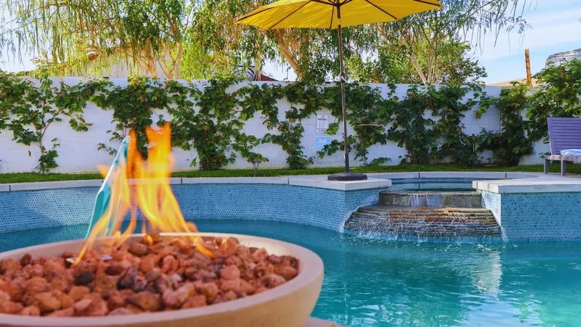 Music, Game+ Arcade Oasis w/Pool & Spa +Basketball - Image 1