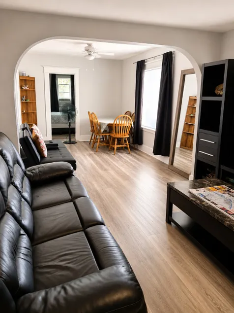 Walk to Downtown • Fire Pit • Sleeps 5 - Image 1