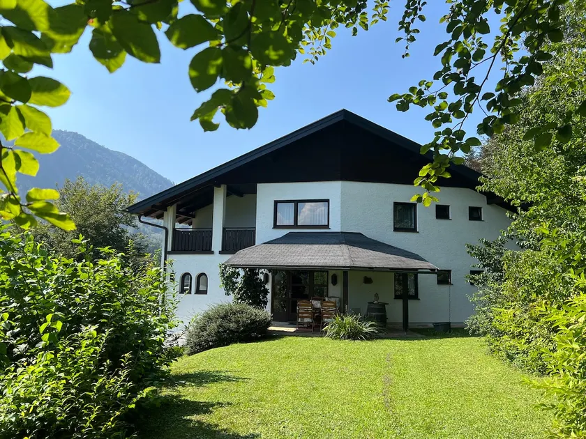 The country villa in Unterach am Attersee - Image 1