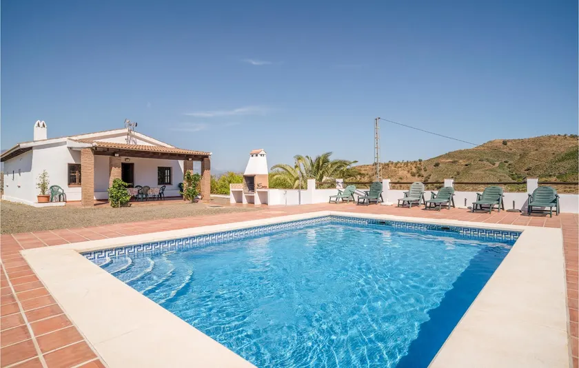 Stunning Home In Almachar - Image 1
