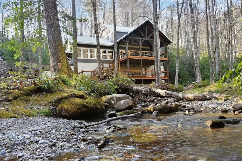 CRYSTAL CREEK ARCADE HOUSE! Big Creek + Arcade Room + Decks + Resort Amenities! - Image 1