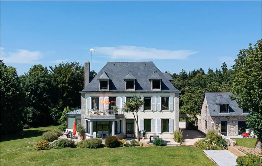 Amazing apartment in Concarneau with sauna - Image 1