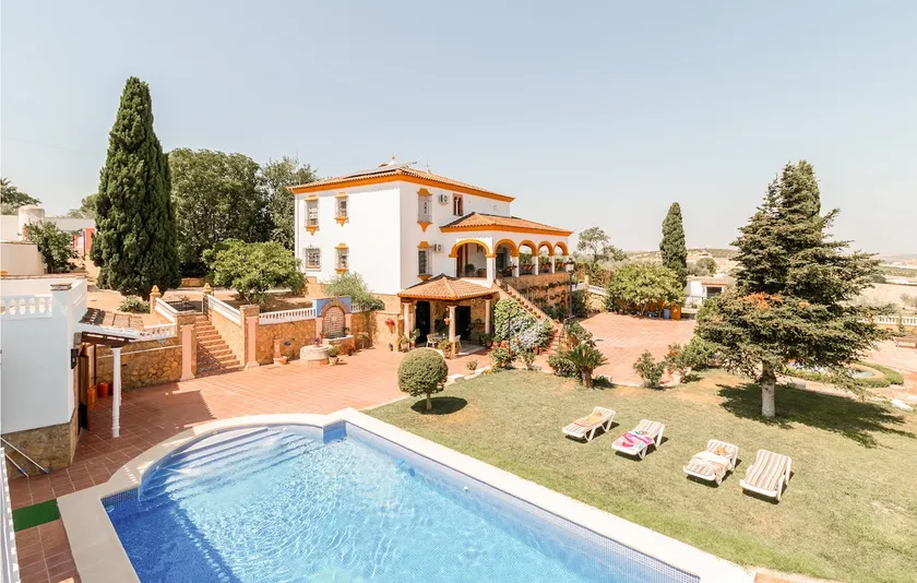 Beautiful home in Aguilar de la Frontera - Image 1