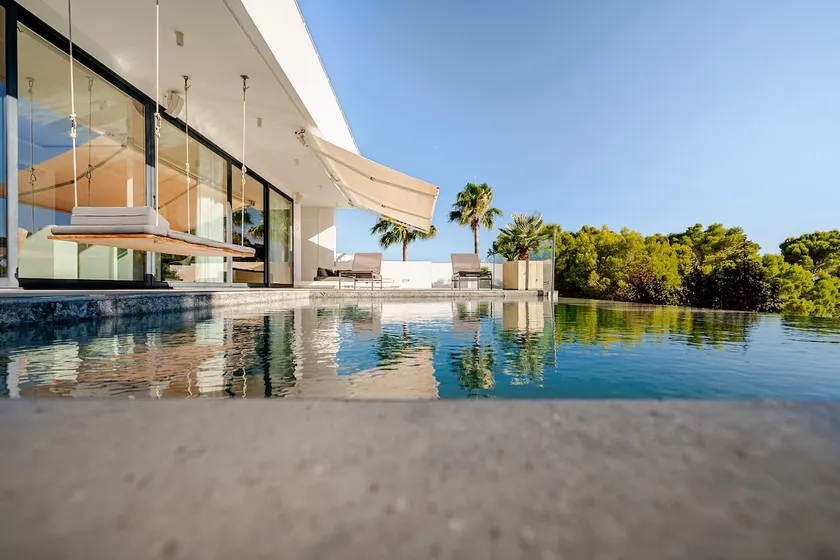Luxury villa to fall in love with - Image 1