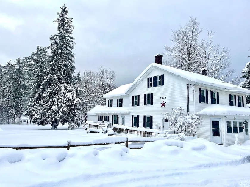 Grand 6BR Home by Jiminy | Hike • Hot Tub • Games - Image 1
