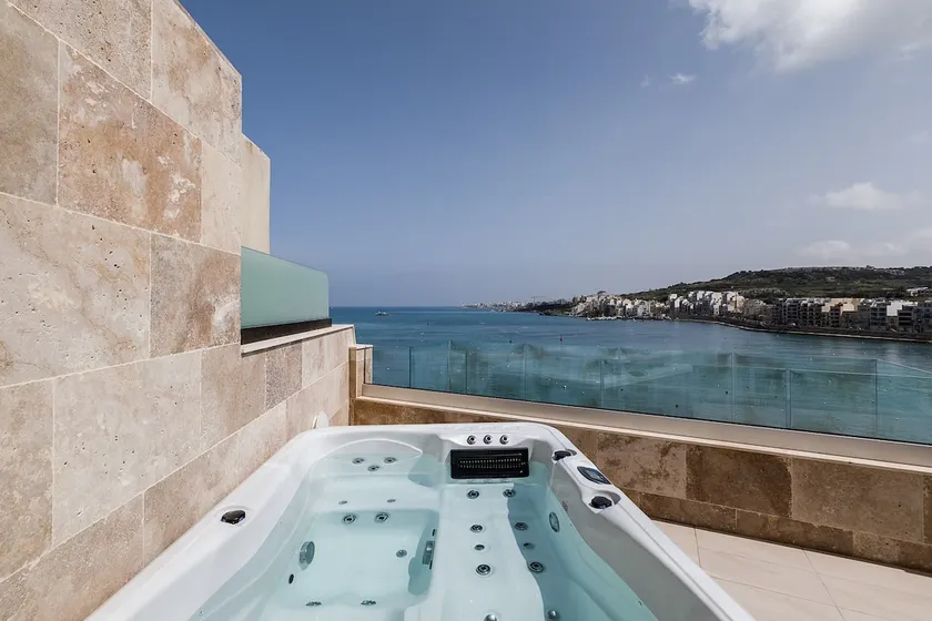 DuplexPenthouse seafront with hot tub by Homely - Image 1