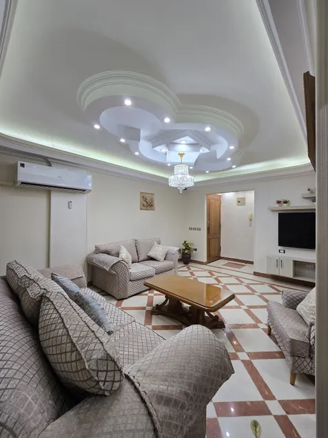 Comfy 2 Bedrooms Apartment in Cairo 83 - Image 1