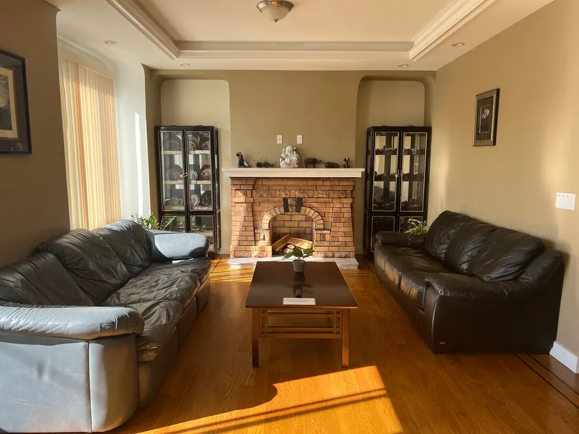 San Francisco - Lovely 3 Bedroom Home with Garage - Image 1