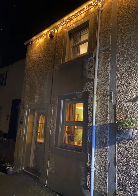 Rose Cottage, cosy village hideout - Image 1