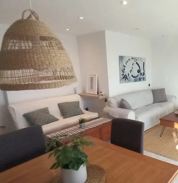 Apartment near the beach and Barcelona, only 20 minutes away - Image 1