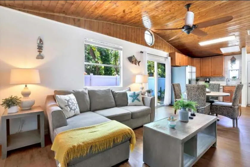 Clearwater 3 Bed 2 Bat 20 min beach 20 Min Airport - Image 1
