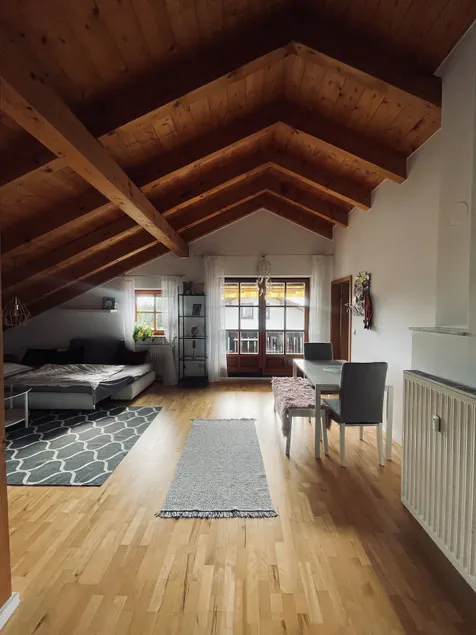 Comfortable, modern 2 room apartment - Image 1