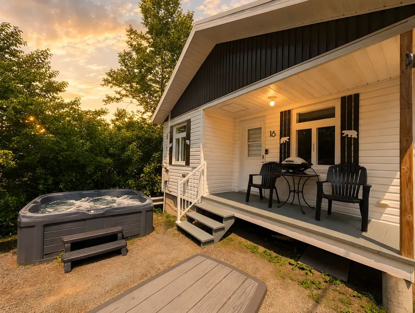 Chic Shack with spa - near Massif Charlevoix & MSA - Image 1
