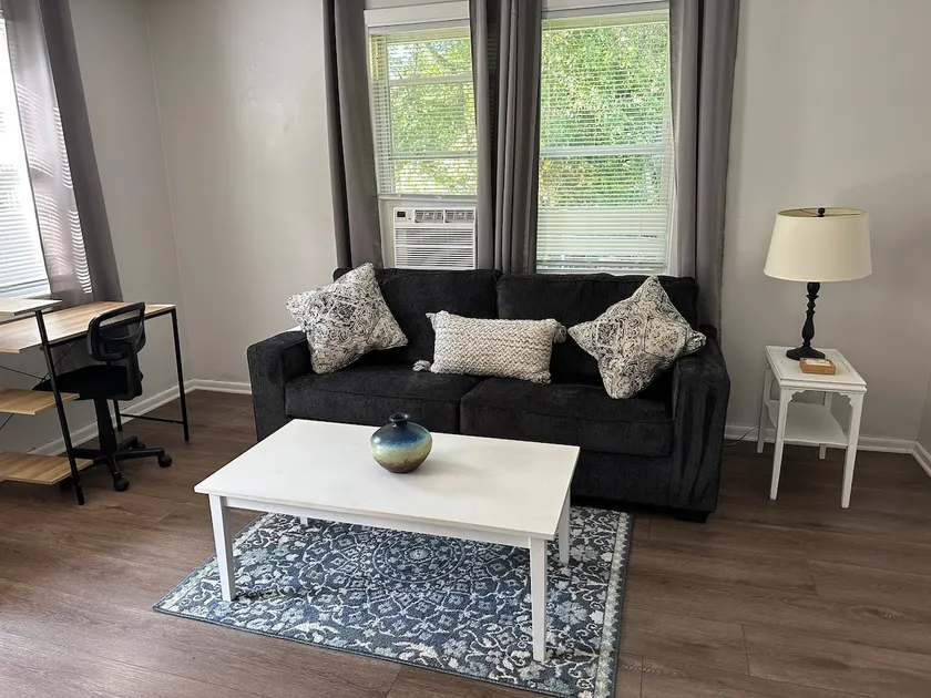 Cozy duplex centrally located to all of Morgantown - Image 1