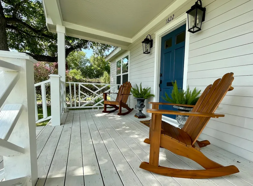 Lovely cottage, downtown Bastrop Historic District - Image 1