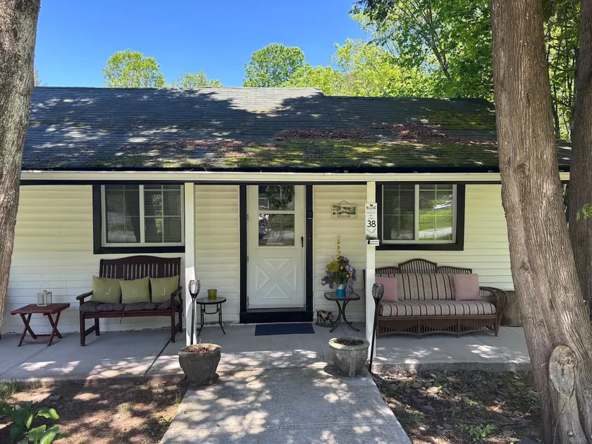 Willowemoc Creek Cottage - Image 1