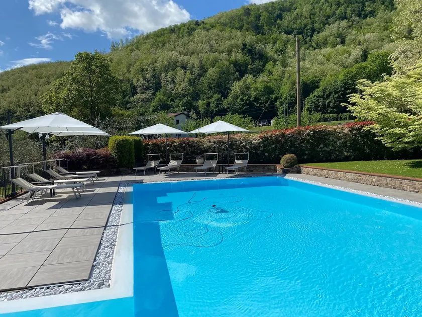 Villa Mandolata, garden, swimming pool - Image 1