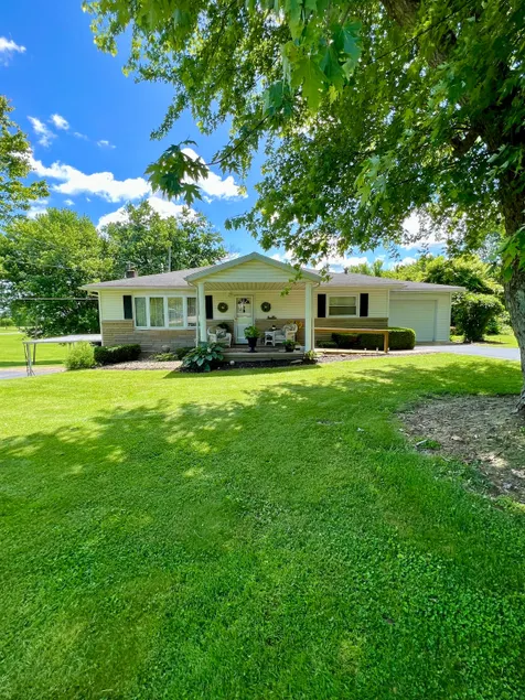 *Cozy Country Home Near Bloomington & Bedford* - Image 1