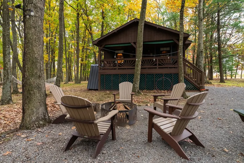 Stunning Private Setting|Hammock|Fireplace|Wi-Fi - Image 1
