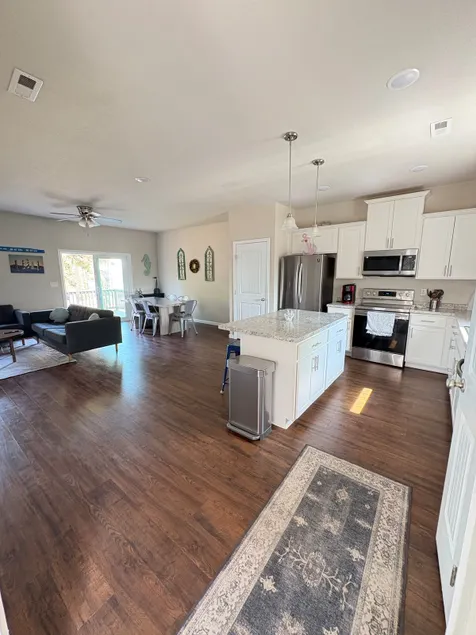 OBX Soundside beach house in a heart of KDH - Image 1