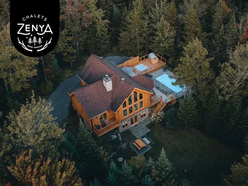 Luxury Cabin with Private Hot Tub, Sauna & Pool - Image 1