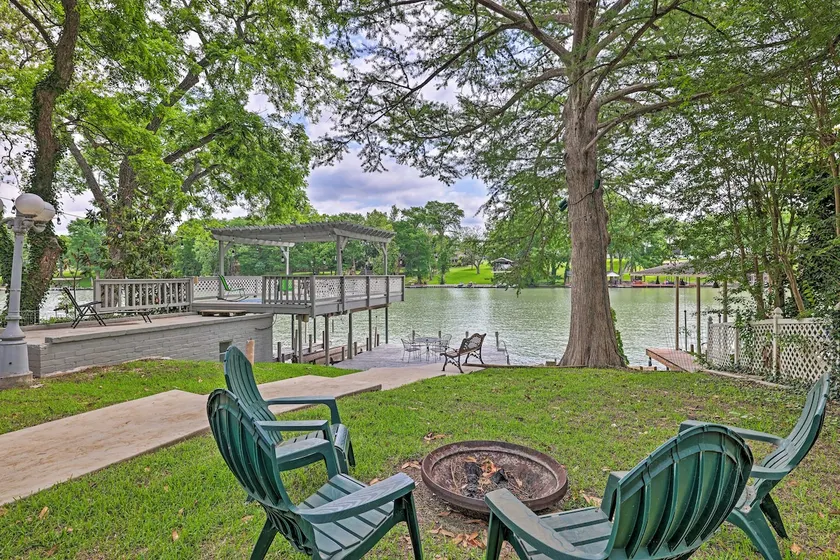 Seguin Home on Lake Placid w/ Boat Dock! - Image 1