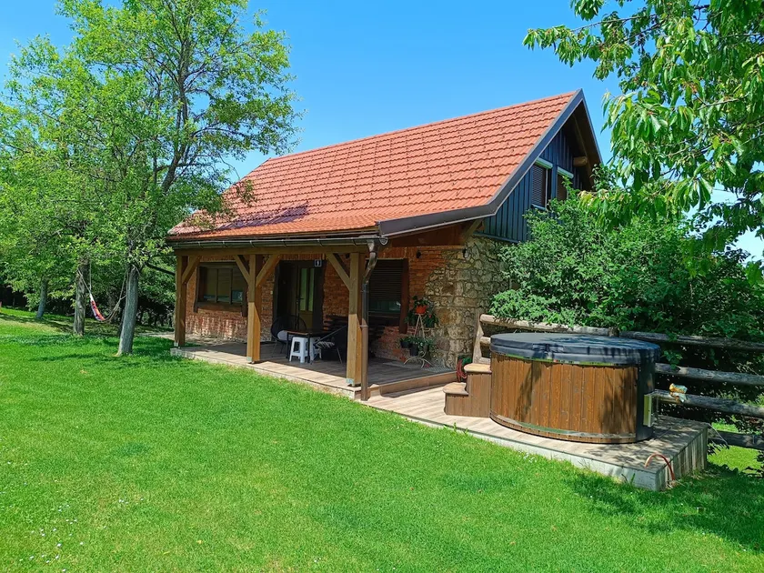 Holiday Home "Sleme" with jacuzzi, big garden and arbor with fireplace - Image 1