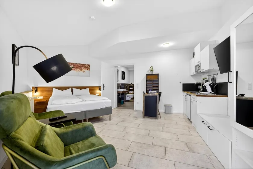 JUNIPRO Studio-Apartment - Image 1