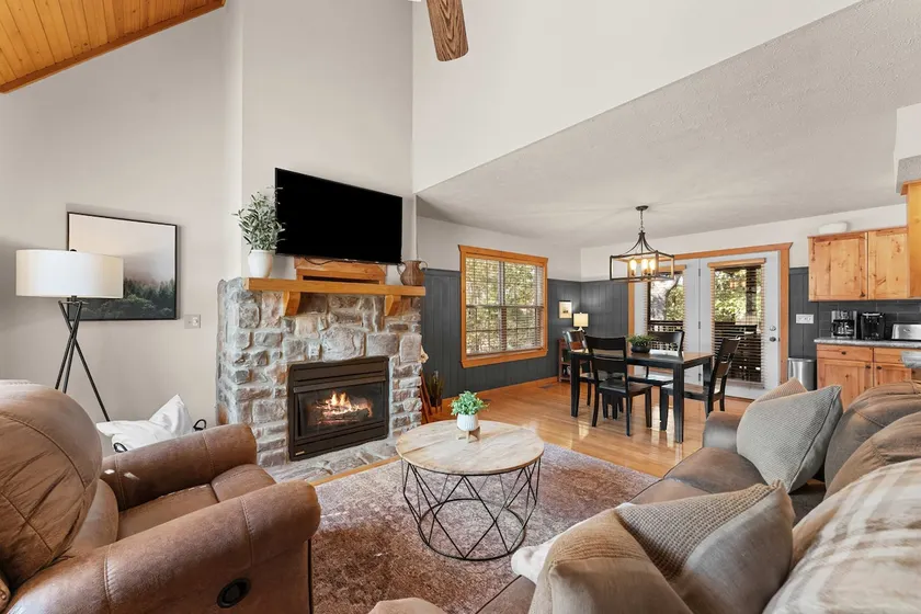 Perfect Cabin Retreat! Close to Silver Dollar City - Image 1