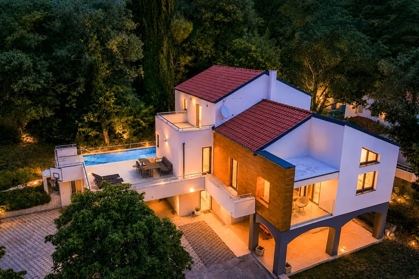 Last minute discount villa for 8 with heated pool - Image 1
